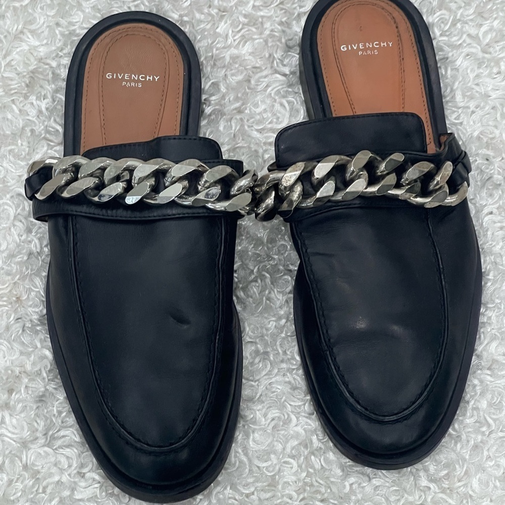 Givenchy Chain Trimmed Leather Slides Mules